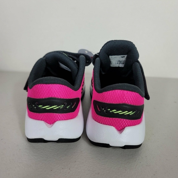 New Balance Rave Run Toddlers Girl's Sneakers Running Shoes Black Pink Size 9 W - Picture 3 of 9